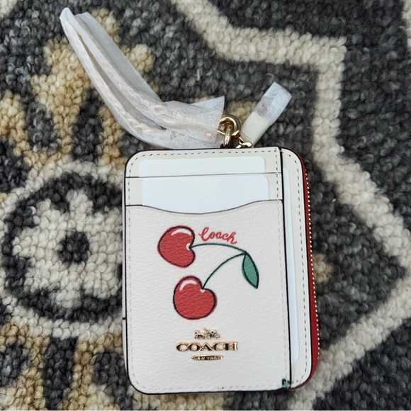 Zip Card Case With Heart Cherry Print - Picture 5 of 6